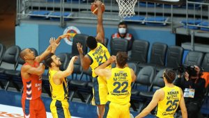 Fenerbahçe Beko: 70 - Bahçeşehir Koleji: 56