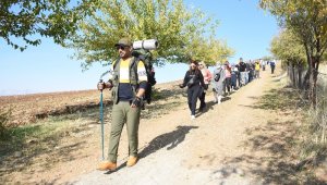 Fırat Nehri'nin eşsiz manzarasında doğa yürüyüşü
