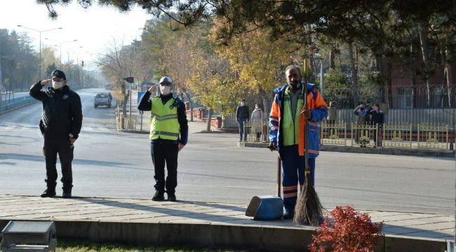 Gazi Mustafa Kemal Atatürk ölümünün 82. yıl dönümünde Erzurum'da anıldı