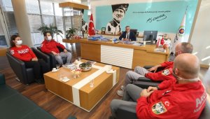 Gaziemir'de AKUT gönüllülerini duygulandıran sürpriz