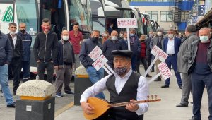Halka gülümseme sattı