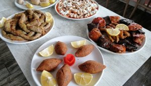 Hanımeli'nde sergi açan kadınlar işletme sahibi oldu