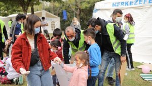 İzmir'de dayanışma ordusu iş başında
