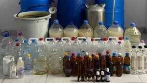 İzmir'de kaçak içki operasyonu