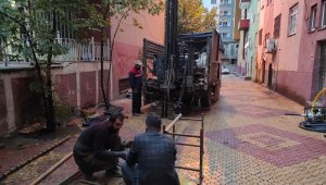 İzmir'de vatandaşlar binalarına sağlamlık testi yaptırıyor