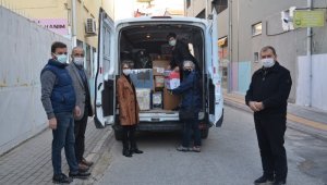 İzmir'e 100 koli yardım yola çıktı