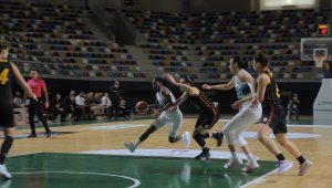 İzmit Belediyespor: 62 - Galatasaray: 80