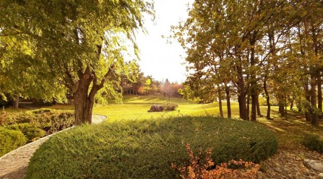 Kırşehir'de, Japonların eseri bahçe sonbaharda renkgarenk oldu