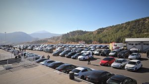 Korkuteli'nde ikinci el araba pazarı açıldı