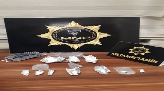 Maske içerisine gizlenmiş uyuşturucu ele geçirildi