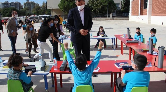 Milli Eğitim Bakanı Selçuk: Okullarda kimsenin burnu bile kanamadı
