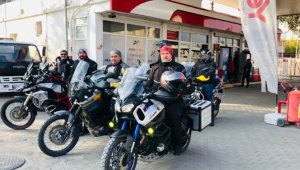Motosiklet tutkunları Suriye sınırını gezdi