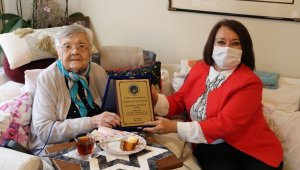 Muazzez İlmiye Çığ'a 'Yaşam Boyu Onur Ödülü'