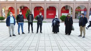 Ne umreye gidebildiler, ne paralarını alabildiler