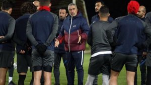 Samet Aybaba takım ile ilk antrenmanına çıktı