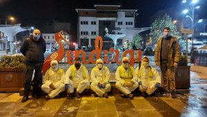 Sındırgı, koronaya karşı köpük köpük yıkanıyor