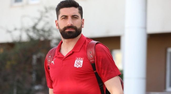 Sivasspor'da kaleci Muammer korona virüse yakalandı