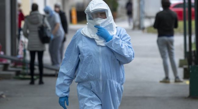 Vaka artışı komşu ülkede okulları kapattırdı