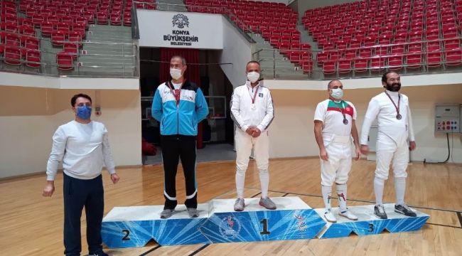 Vanlı eskrimciden 2 Türkiye üçüncülüğü madalyası