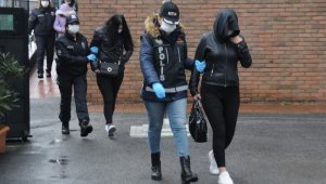 Yabancı uyruklu kadınlara zorla fuhuş yaptırdılar...16 gözaltı