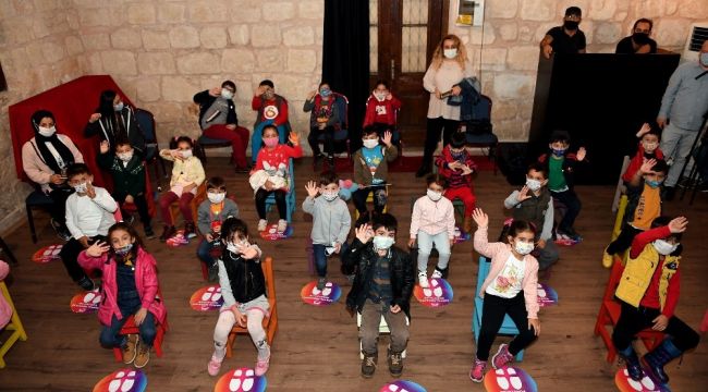 Yeni sezonun ilk çocuk oyunu: 'Küçük Kara Balık'