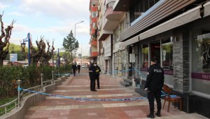 19 yaşındaki genç balkondan düşerek öldü