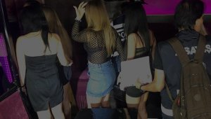 6 konsomatrisle ev kiralayıp kumar oynadılar