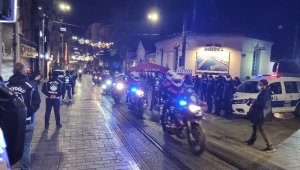80 saatlik kısıtlama başladı: Taksim ve İstiklal Caddesi kapatıldı