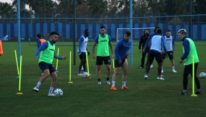 Adana Demirspor devre arasına lider girmek istiyor