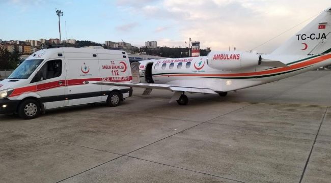 Ambulans uçak Trabzon'dan İstanbul'a bebek için havalandı