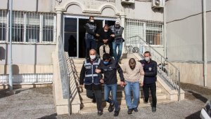 Aydın'da 4 kişiye kurşun yağdıran baba ve iki oğlu tutuklandı