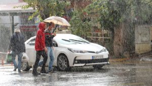 Aydın'da sağanak yağış etkisini sürdürüyor