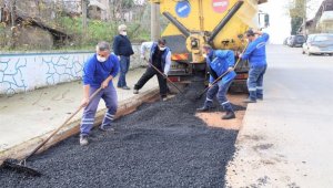 Başiskele'ye hafta sonunda 120 ton asfalt kullanıldı