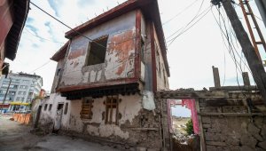 Başkent'te 150 yıllık tarihi konak hayta dönüyor