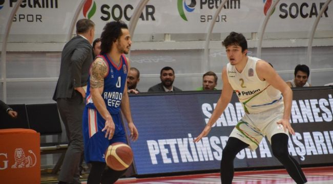 Basketbol Süper Ligi: Aliağa Petkim: 71- Anadolu Efes : 75