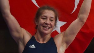 Bir gümüş de Yasemin'den