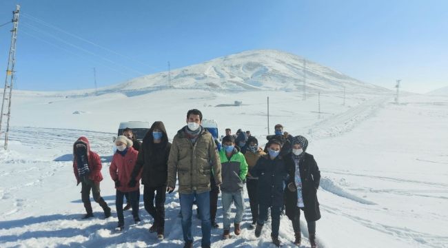 Çaldıran'da kayak sezonu açıldı