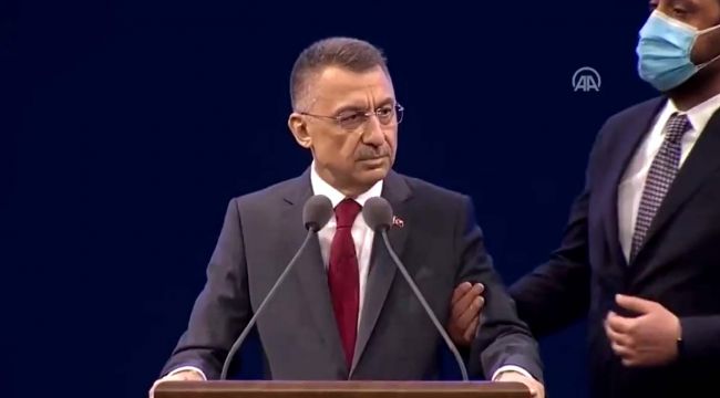 Cumhurbaşkanı Yardımcısı Fuat Oktay, kürsüde rahatsızlandı