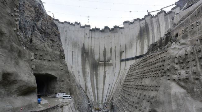 Dar vadinin gizli hazinesi Yusufeli Barajı'nda son 15 metre kaldı