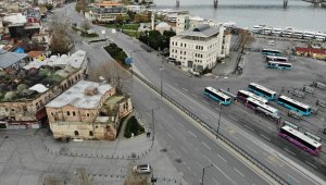  Eminönü Meydanı sessizliğe büründü