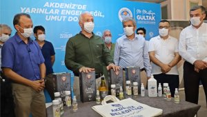 Engelliler kolonya üretti