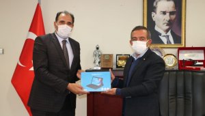 Erzincan Ticaret ve Sanayi Odası'ndan öğrencilere tablet desteği