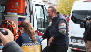 Gardiyanla komşuları arasında 'Neden baktın?' kavgası: 3 yaralı