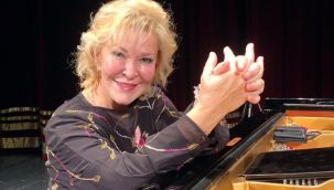 Gülsin Onay'dan muhteşem konser