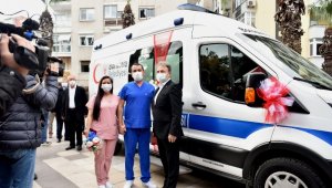 Hemşire önlüğü gelinlik, ambulans gelin arabası