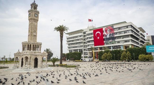 İki belediye Kemeraltı Çarşısına taşınsın