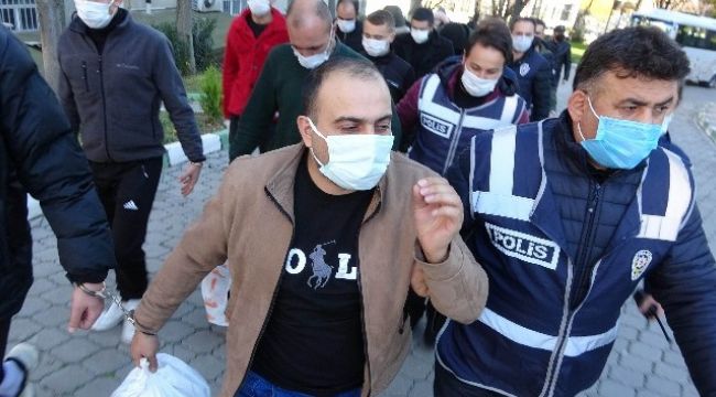 'İzmir depremine yardım' bahanesiyle iş adamlarını dolandıran 3 kişi tutuklandı