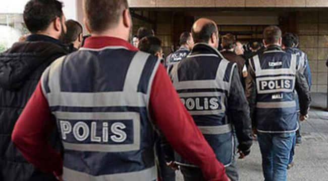 İzmir'de 63 uzman çavuşa gözaltı