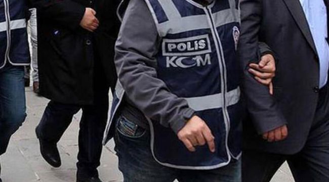 İzmir'de FETÖ'ye ardı ardına darbe: 41 tutuklama