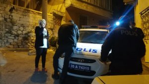 İzmir'de hareketli gece: Otomobili, içindeki 2 kadınla birlikte bırakıp kaçtı